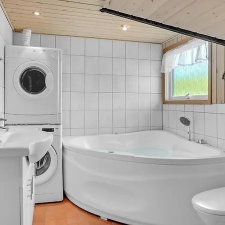 Pet Friendly In Hvide Sande With Sauna בית נופש Bjerregård